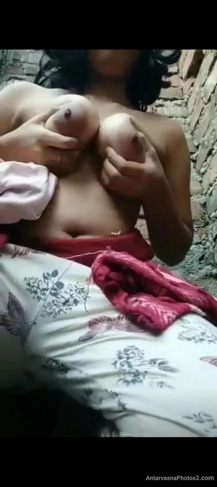 village desi girl hot boobs pics 3
