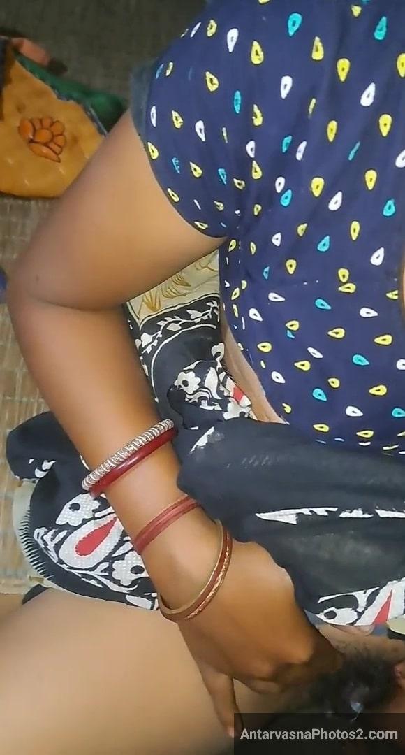 village bhabhi ki ghodi bana ke chudai xxx photos 12