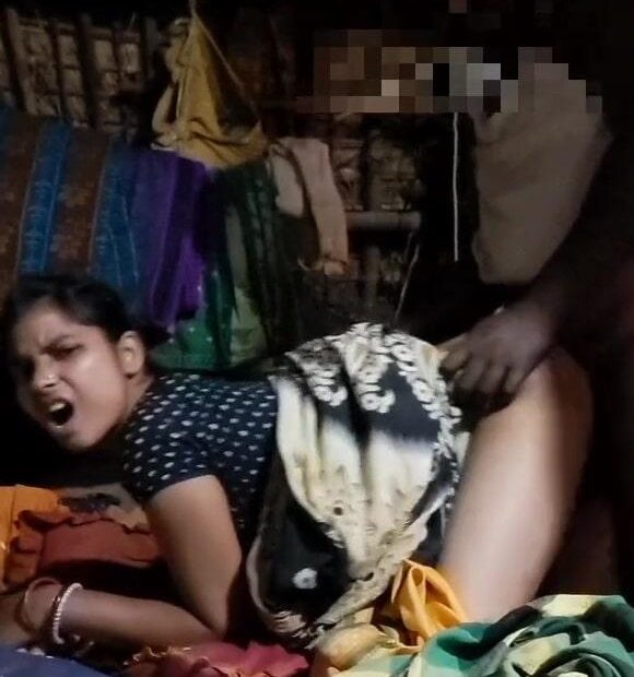 village bhabhi ki ghodi bana ke chudai xxx photos 2